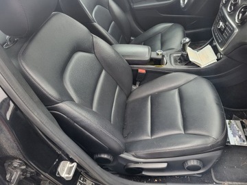 MERCEDES A TŘÍDA W176 SEDADLO PRAVÝ SPOLUJEZDCE PŘEDEHŘÁTÝ KŮŽE EVROPA