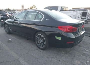 BMW Seria 5 G30-G31 2018 BMW Seria 5 BMW 530E IPERFORMANCE 2.0 Hybryda 182KM, zdjęcie 4