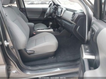 Toyota Tacoma II 2022 Toyota Tacoma 2022r., SR5, od ubezpieczalni 2.7 Benzyna 159KM, zdjęcie 8