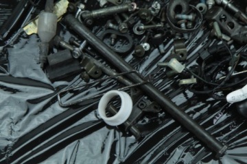 YAMAHA YZF 600 THUNDERCAT 96-03 БОЛТЫ ВИНТЫ