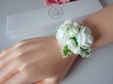 K 100 Ручной букет Котыльон в коробке ПРИЧИНЕНИЕ