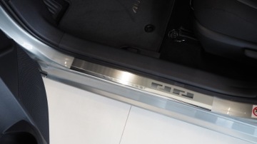 TOYOTA AURIS II 5D БОКОВИНЫ ДВЕРЕЙ, НАКЛАДКИ