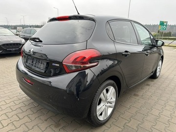 Peugeot 208 I Hatchback 5d Facelifting 1.2 PureTech 82KM 2015 Peugeot 208 Klima*Pdc*Tylko 86000km, zdjęcie 5