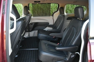 Chrysler Pacifica II 3.6 V6 291KM 2020 Chrysler Pacifica 3.6 GAZ 2020r. Touring L Plus, zdjęcie 13