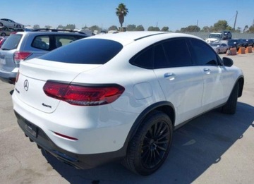 Mercedes GLC C253 2021 Mercedes-Benz GLC 2021, 2.0L, 4x4, COUPE, od ubezpieczalni 2.0 Benzyna, zdjęcie 6