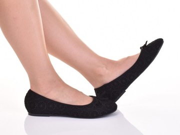 ЖЕНСКИЕ БАЛЕТКИ С ВЫШИВКОЙ, ЧЕРНЫЕ, УКРАШЕННЫЕ БАНТОМ