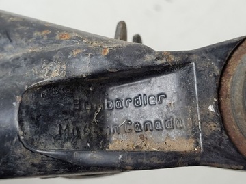 BOMBARDIER TRAXTER XL 2003+ ПОВОРОТНЫЙ РЫЧАГ ПЕРЕДНИЙ ВЕРХНИЙ ЛЕВЫЙ