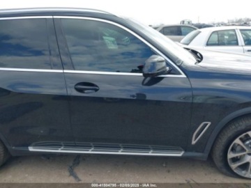 BMW X5 G05 2023 BMW X5 xdrive40i, 2023r., 4x4, 3.0L 3.0 Benzyna 335KM, zdjęcie 4