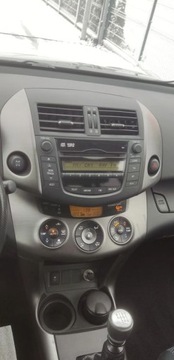 Toyota RAV4 III MPV Facelifting 2.0 Valvematic 158KM 2011 Toyota RAV4 2.0 benz ,bezwypadek ,4x4 ,morski metalik 2.0 Benzyna 158KM, zdjęcie 15