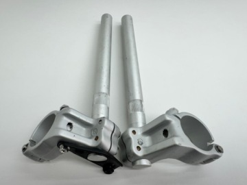 TRIUMPH DAYTONA 595 КОМПЛЕКТ РУЛЕВОГО КОЛЕСА ЛЕВЫЙ ПРАВЫЙ