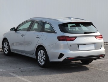 Kia Ceed III Kombi Facelifting 1.5 T-GDI 160KM 2022 Kia Ceed 1.5 T-GDI, Salon Polska, Serwis ASO, zdjęcie 3