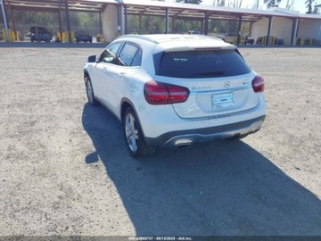 Mercedes GLA II 2020 Mercedes-Benz GLA 250 4Matic 2020 2.0l 2.0 Benzyna 208KM, zdjęcie 3