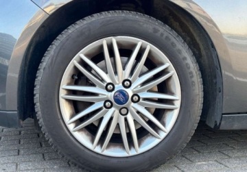 Ford Focus III Kombi Facelifting 1.5 EcoBoost 150KM 2017 Ford Focus 1.5 EcoBoost 150KM SYNC EDITION SalonPL Grzana szyba czujniki, zdjęcie 24