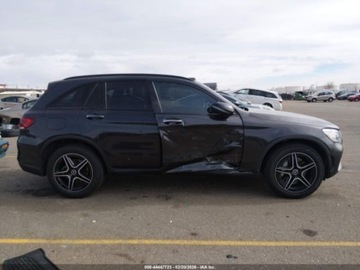 Mercedes GLC C253 2020 Mercedes-Benz GLC 300 4Matic 2020 2.0 Benzyna 255KM, zdjęcie 6