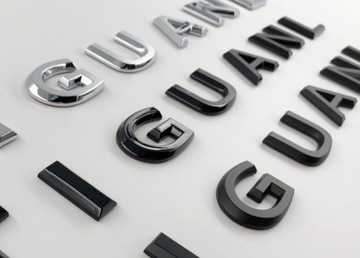 Черная эмблема с надписью VOLKSWAGEN TOURAN OEM QUALITY