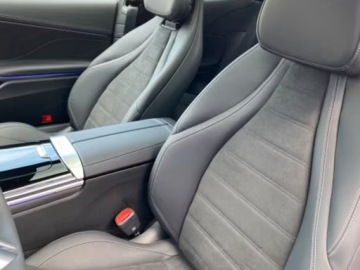 Mercedes CLE Coupe 2.0 200 204KM 2026 MERCEDES-BENZ CLE 200 4-Matic AMG Line 2.0 (204KM) 2026, zdjęcie 4