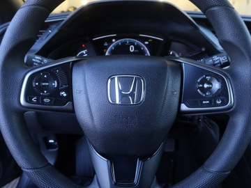 Honda Civic X 2018 Honda Civic 1.0 VTEC Turbo, Salon Polska, zdjęcie 17