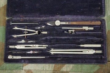 Компасы Рихтера в коробке, бокс-сет.