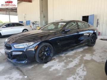 BMW Seria 8 II 2022 BMW Seria 8 M850XI 2022 4.4 Benzyna 523KM