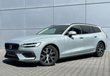 Volvo V60 II  Kombi Facelifting 2.0 B4 197KM 2023 Volvo V60 Automat Kamera Tempomat Led Virtual Piekny kolor FV23, zdjęcie 2