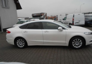 Ford Mondeo V 2018 Ford Mondeo Ford Mondeo VIII 2.0 Hybryda 140 KM 2.0 Hybryda 140KM, zdjęcie 3