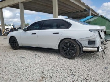 BMW Seria 7 G70 2023 BMW Seria 7 740I, 2023r., 3.0L 3.0 Benzyna 375KM, zdjęcie 3