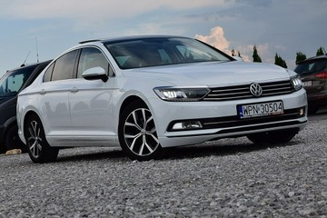 Volkswagen Passat B8 Limousine 1.6 TDI 120KM 2015 Volkswagen Passat Sedan Led Navi Pdc Szyber