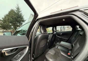 Volvo V40 II Cross Country 2.0 D4 DRIVE-E 190KM 2014 Volvo V40 Volvo V40 D4 RDesign 2.0 Diesel 190KM, zdjęcie 20