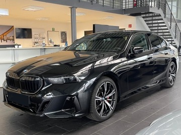 BMW Seria 5 G90-91 Touring 2.0 520d 197KM 2025 BMW Seria 5 520d xDrive Sport Sedan 2.0 (197KM) 2025, zdjęcie 4