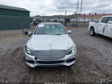 Mercedes Klasa C W205 2015 Mercedes-Benz Klasa C 2015 MERCEDES-BENZ C 300 LUXURY 4MATIC 2.0 Benzyna, zdjęcie 7