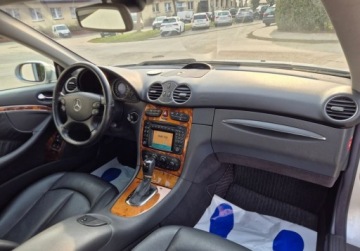 Mercedes CLK W209 Coupe C209 3.2 V6 (320) 218KM 2002 Mercedes-Benz CLK 3.2b skora automat BEZ RDZY Import Wlochy 3.2 Benzyna, zdjęcie 7