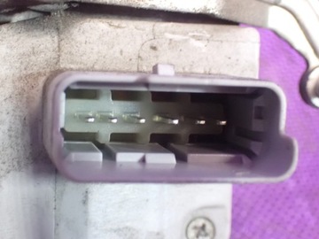 FIAT ULISEE II 02-10 ZÁMEK PŘEDNÍ PRAVÝ 6 PIN