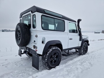 Land Rover Defender III 90 Station Wagon 2.2 TD4 122KM 2014 Land Rover Defender 90 4x4, zdjęcie 8