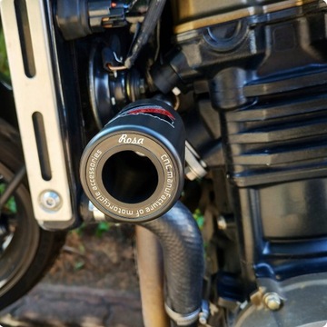 Роза Crash Frame Pads, посвященные Suzuki GSX-R 1300 Hayabusa 3 III