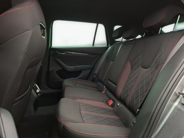 Skoda Octavia IV RS Kombi 2.0 TDI SCR 200KM 2022 Skoda Octavia RS, 2.0 TDI / 200KM, DSG, LED Matrix, zdjęcie 11