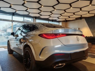 Mercedes GLC C254/X254 2025 GLC Coupe 300 e 4-Matic AMG Line 2.0 (360KM) 2025, zdjęcie 2