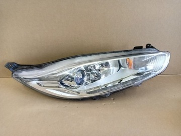 LAMPA PRAWA REFLEKTOR FORD FIESTA MK7 VII LED LIFT 2012-
