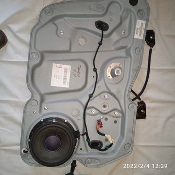 podnośńik szyby PP Touran 1 2006r