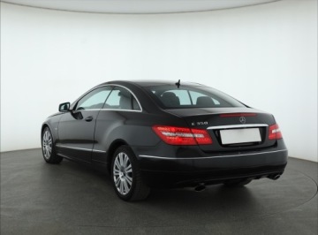 Mercedes Klasa E W212 Coupe 200 CGI BlueEFFICIENCY 184KM 2011 Mercedes E E 200, Serwis ASO, Automat, Skóra, zdjęcie 3