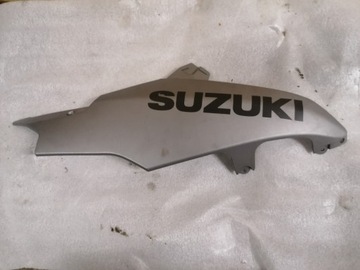 SUZUKI GSXR 600 750 K8 OWIEWKA PŁUG PLASTIK PRAWY