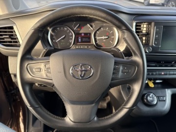 Toyota Proace II Furgon Medium 2.0 D-4D 177KM 2023 Toyota PROACE VERSO 2.0 D4-D Long VIP 2.0 D4-D Lon, zdjęcie 13