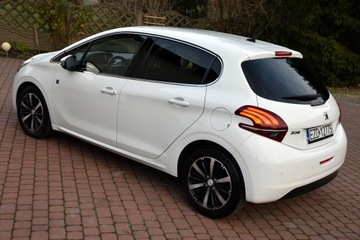 Peugeot 208 I Hatchback 5d Facelifting 1.2 PureTech 82KM 2018 Peugeot 208 I TECH EDITION 1.2MPI 83KM *BOGATA* Piękna Wersja! Jedyna TAKA!, zdjęcie 11