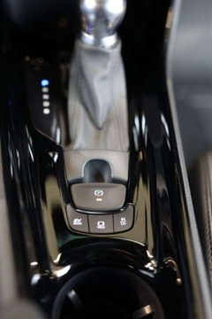 Toyota C-HR I Crossover Facelifting 1.8 Hybrid 122KM 2022 Toyota C-HR 1.8 Hybrid Style 1.8 Hybryda 122KM, zdjęcie 33