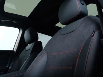 Mercedes GLA II Off-roader Facelifting 1.3 200 163KM 2025 MERCEDES-BENZ GLA 200 AMG Line Suv 1.3 (163KM) 2025, zdjęcie 3