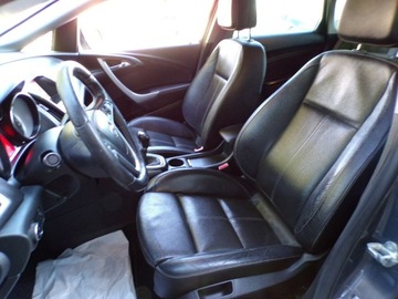 Opel Astra J GTC 1.4 Turbo ECOTEC 140KM 2014 Opel Astra FUUL OPCJA COSMO I WŁAŚĆ 2014R, zdjęcie 29