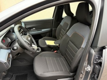 Dacia Sandero III Stepway 1.0 TCe 110KM 2025 Od ręki - Stepway Expression 1.0 TCe 110KM / Pakiet Thermo, zdjęcie 3