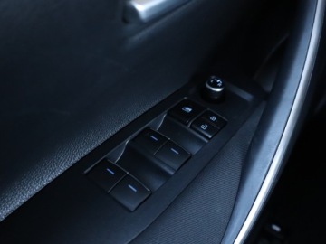 Toyota Corolla XII Sedan 1.5 VVT-i 125KM 2021 Toyota Corolla 1.5 VVT-i, Salon Polska, zdjęcie 16