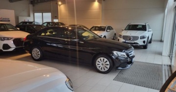 Mercedes Klasa C W205 Kombi Facelifting 1.6 160 129KM 2018 Mercedes-Benz Klasa C 1.6 Benzyna 129KM, zdjęcie 3