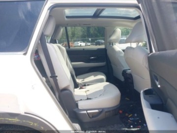 Toyota 2024 Toyota Grand Highlander Platinum 2024 2.4l 2.4 Benzyna 265KM, zdjęcie 12