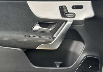 Mercedes Klasa A W177/V177 Hatchback AMG Facelifting 2.0 A45S 421KM 2025 Mercedes-Benz Klasa A 45s 4 matic Pakiet AMG Premium 2.0 Benzyna 421KM, zdjęcie 3